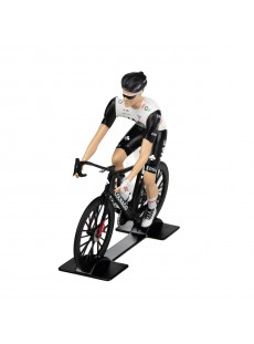 1:18  COUREUR UAE EMIRATES...