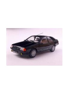 1:18 RENAULT FUEGO TURBO...