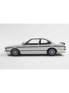 1:18 BMW 635 CSI WHITE 1984
