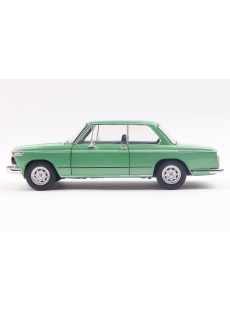 1:18 BMW 1602 TAIGA 1971