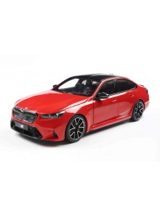 1:18 BMW M5 FIRE RED 2025