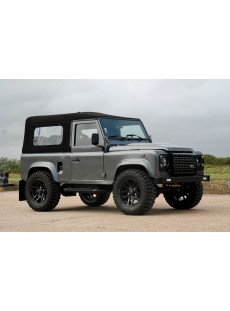 1:18 LAND ROVER DEFENDER 90 SHORT WITH REAR COVER MAT SILVER 2016
