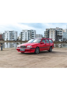 1:43 VOLVO 850 R RED 1996
