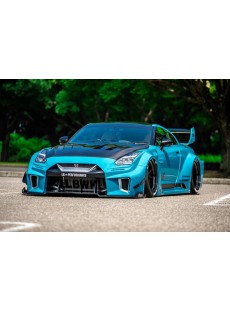 1:18 NISSAN GT-R (R35)...