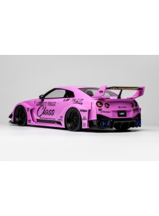 1:18 NISSAN GT-R (R35)...