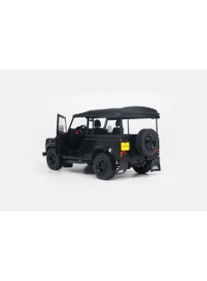 1:18 LAND ROVER DEFENDER 90 SHORT WITH REAR COVER BLACK 2016