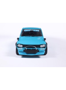1:18 NISSAN SKYLINE 2000...