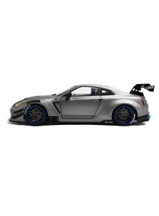 1:18 NISSAN GT-R (R35) W/ LIBERTY WALK BODY KIT 2.0 SILVER 2023
